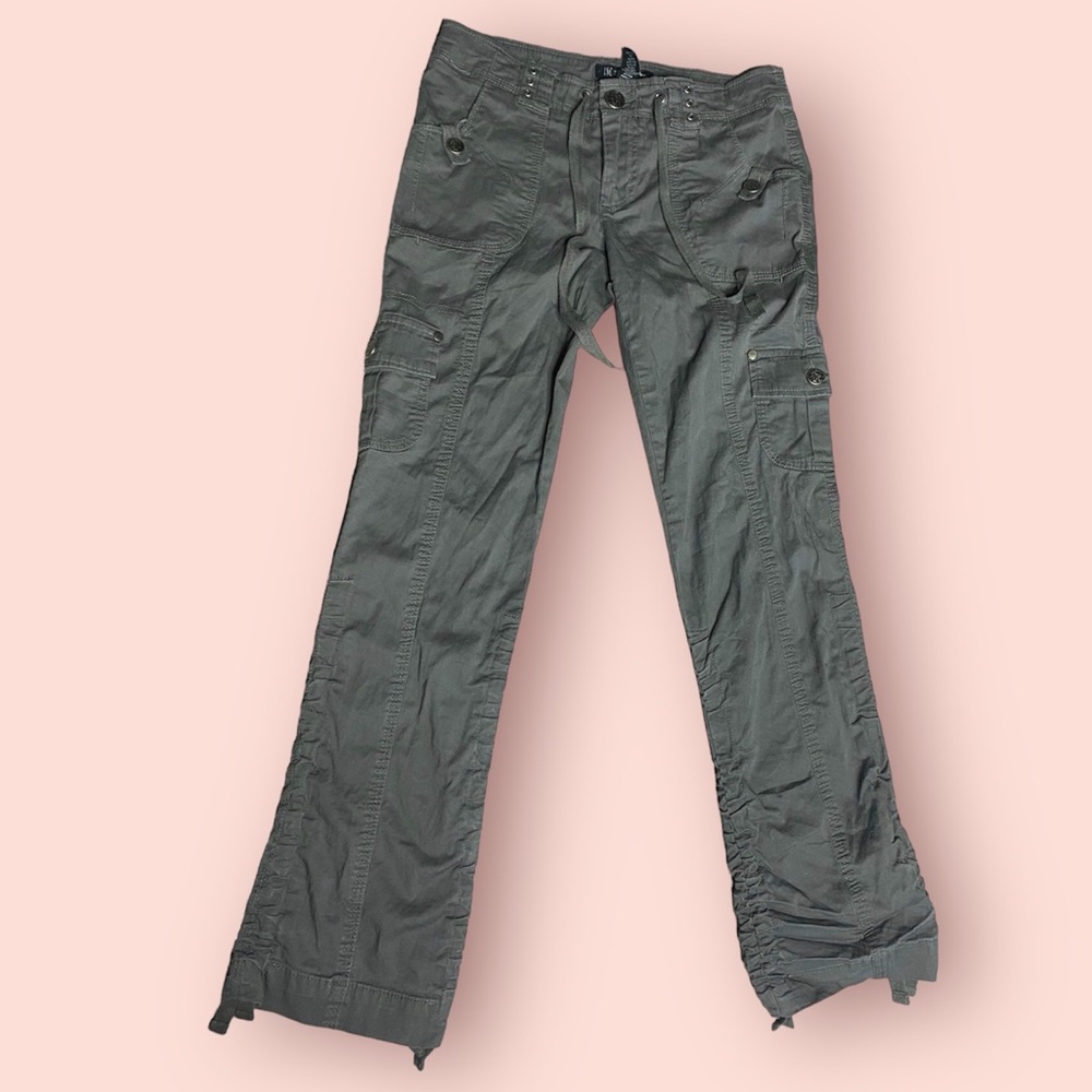Womans I-N-C petite cargo capris